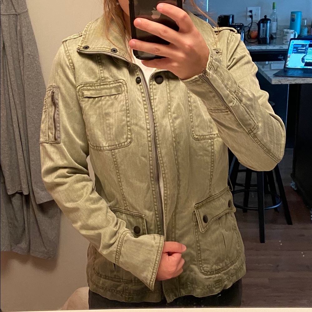 Green jacket - Picture 3 of 3